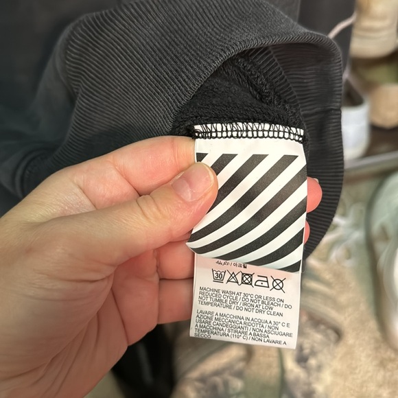 Off-White Hoodie - Picture 5 of 5